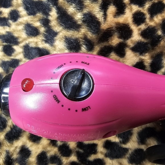 REVELON HAIR HEATED HAIR BARREL WITH SETTINGS - Picture 3 of 9